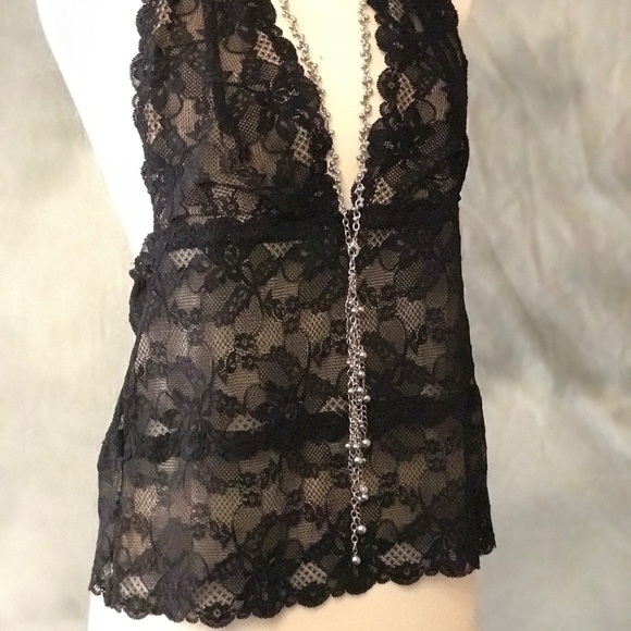 Lovely and sexy black lace halter top. - Picture 2 of 4