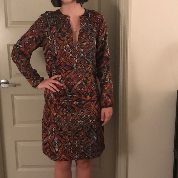 Patterned long-sleeve dress - Picture 1 of 3
