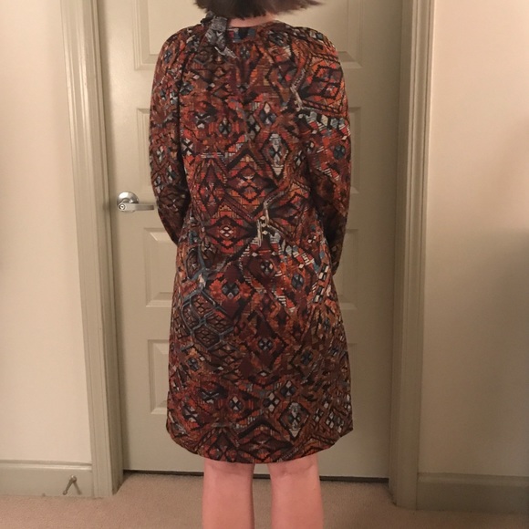 Patterned long-sleeve dress - Picture 2 of 3