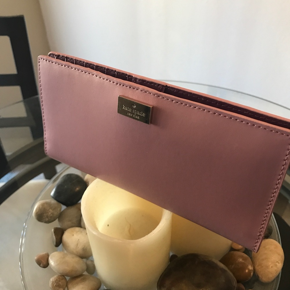 Kate Spade ♠️ New York Wallet - Picture 2 of 8