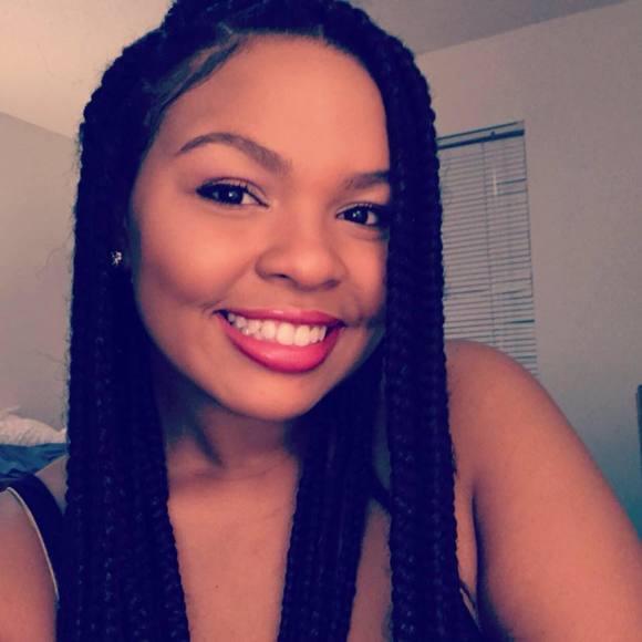 Meet your Posher, Haleigh - Picture 1 of 1