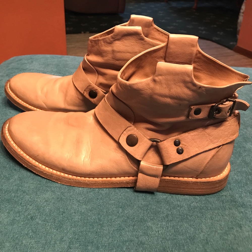 Beautiful Elisanero Italian leather boots size 11