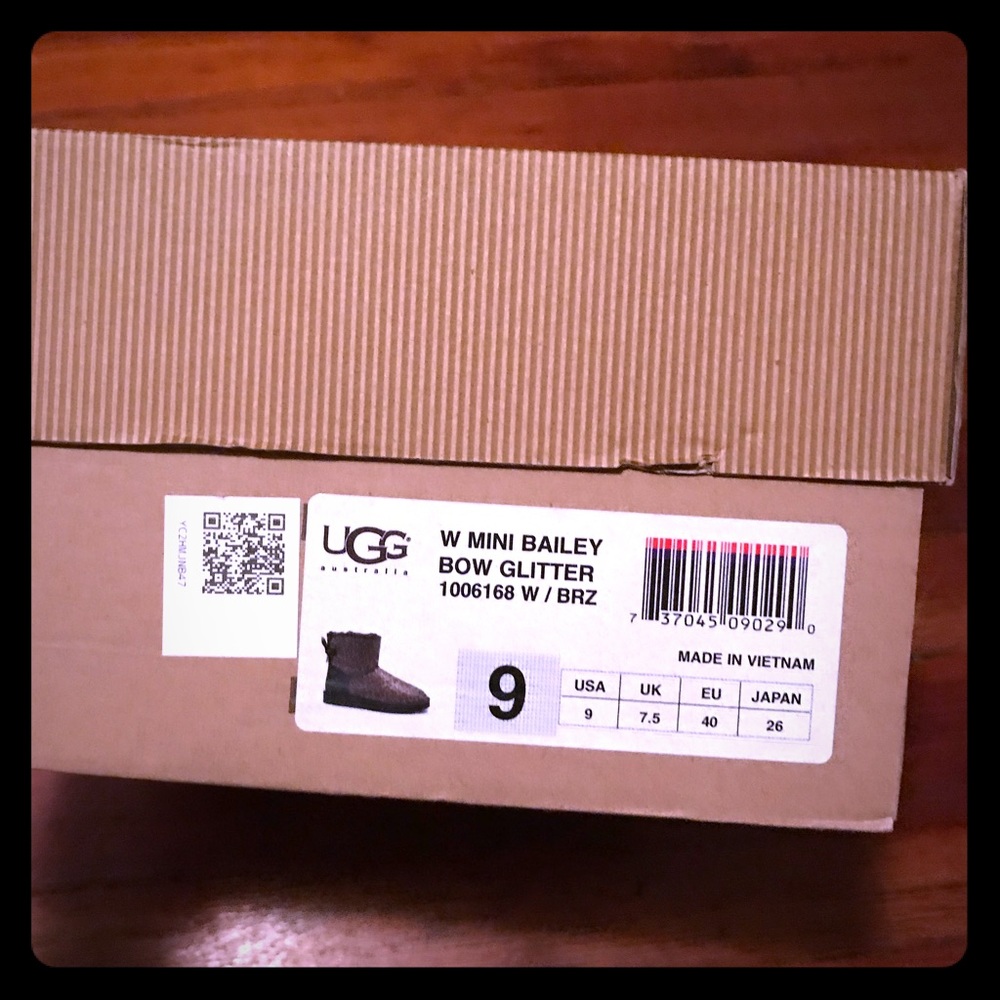 UGG Cheetah Glitter Bow Boot