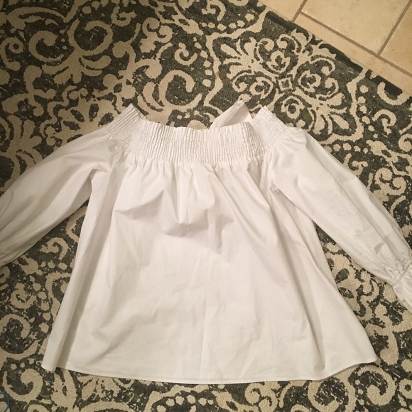 Top - Picture 3 of 4