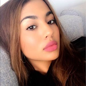 Meet your Posher, Silvana