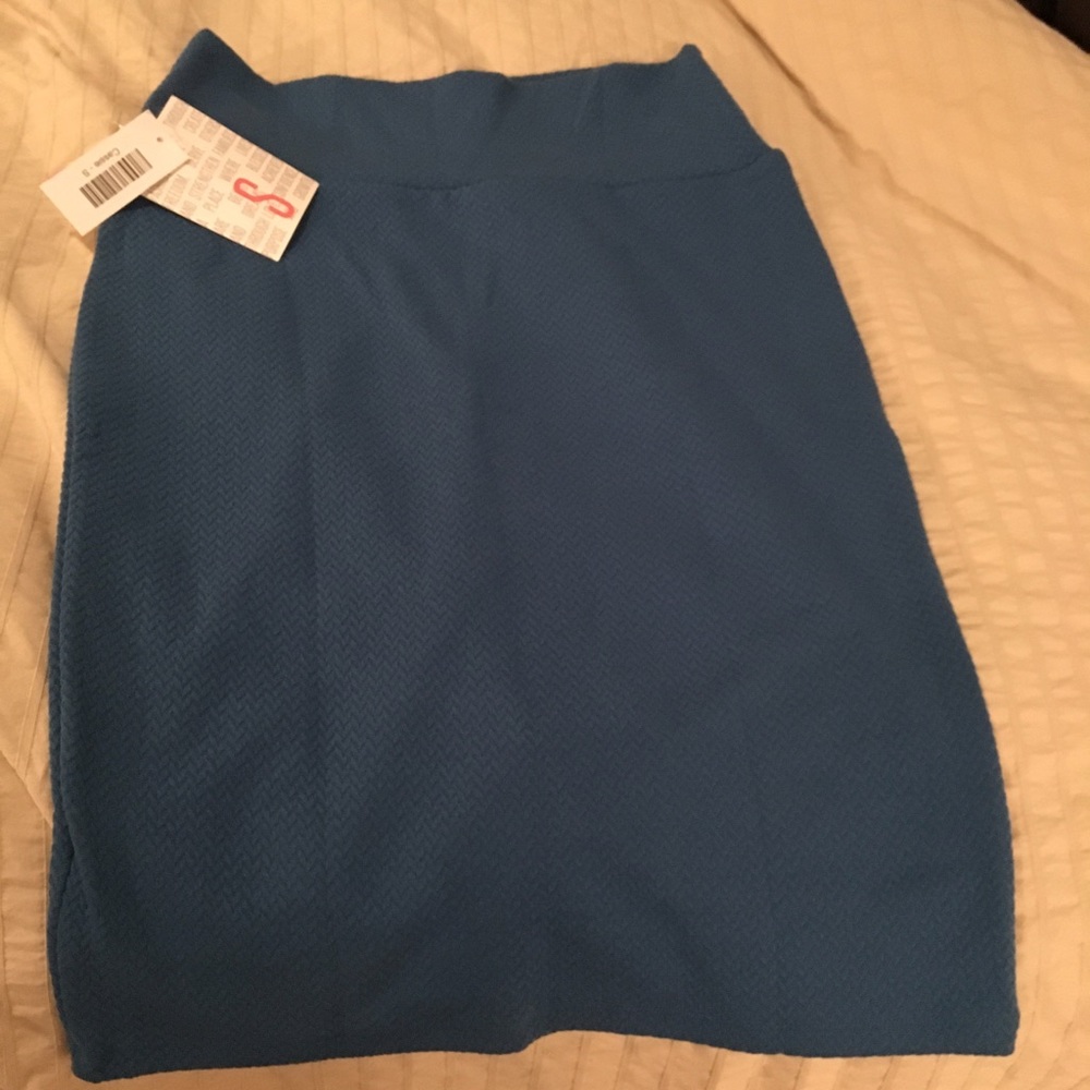 Lularoe S Cassie soft textured solid blue BNWT
