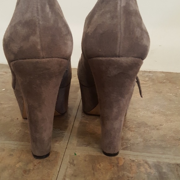 Jessica Simpson platform heals - Picture 4 of 5