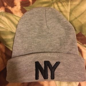 LA HEARTS NY Hat/Beanie