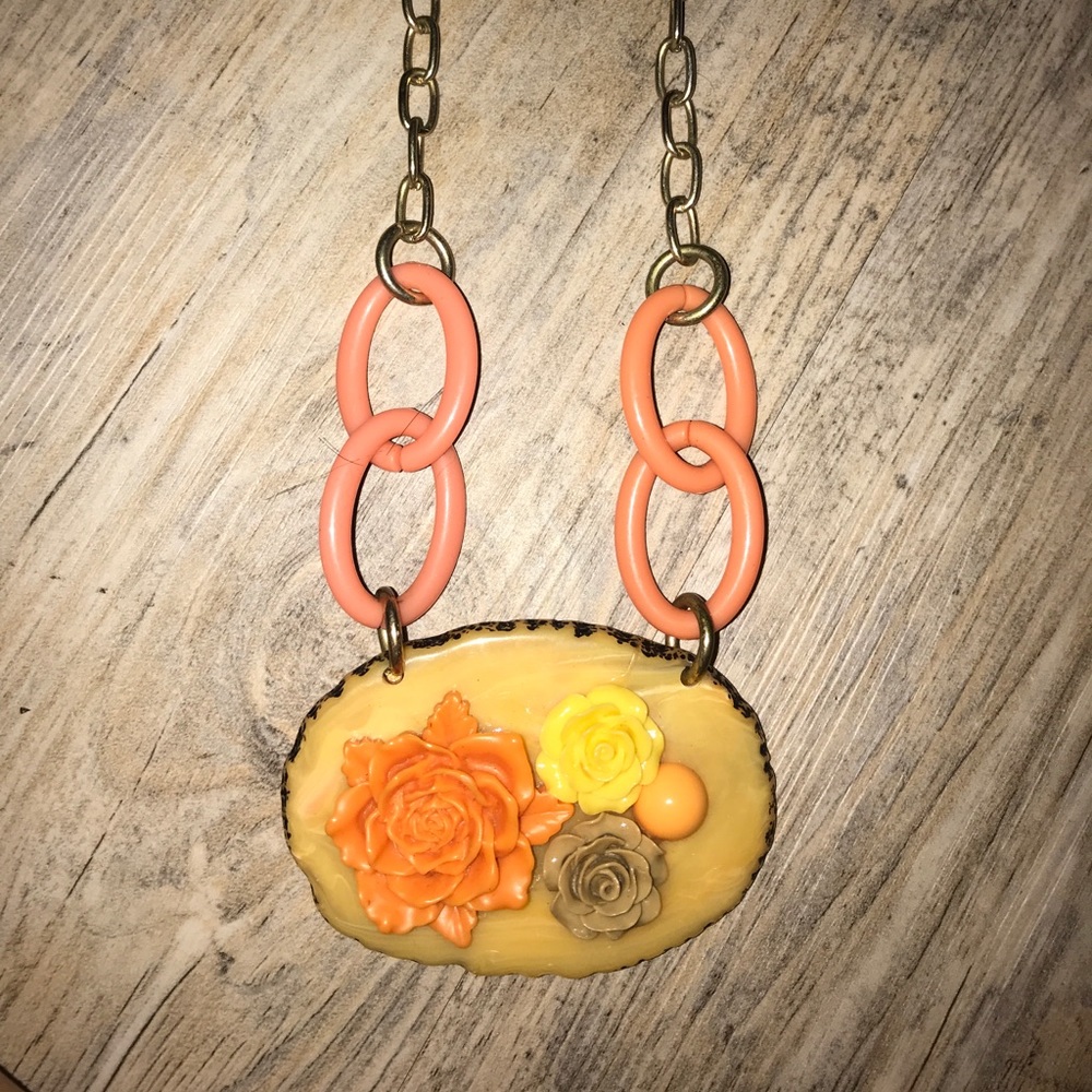 Vintage wood necklace