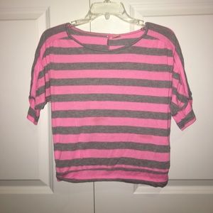 Quarter length t-shirt