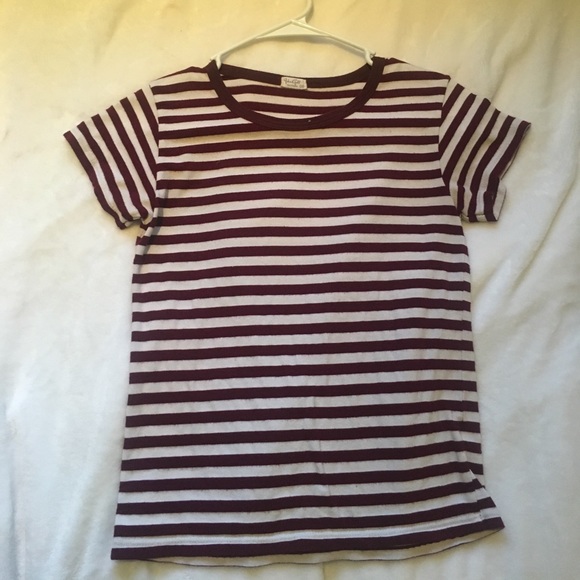 Brandy Melville Tee Shirt - Picture 1 of 1