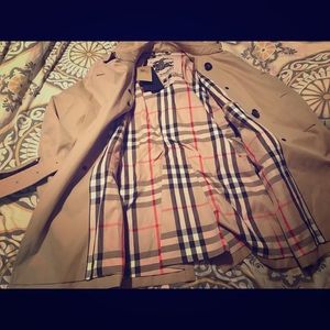 Burberry trench coat in honey