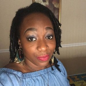 Meet your Posher, Brittney