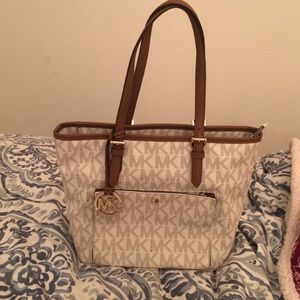 Brand new Michael Kors purse