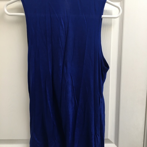 Vibrant blue drape sleeveless top - Picture 3 of 4
