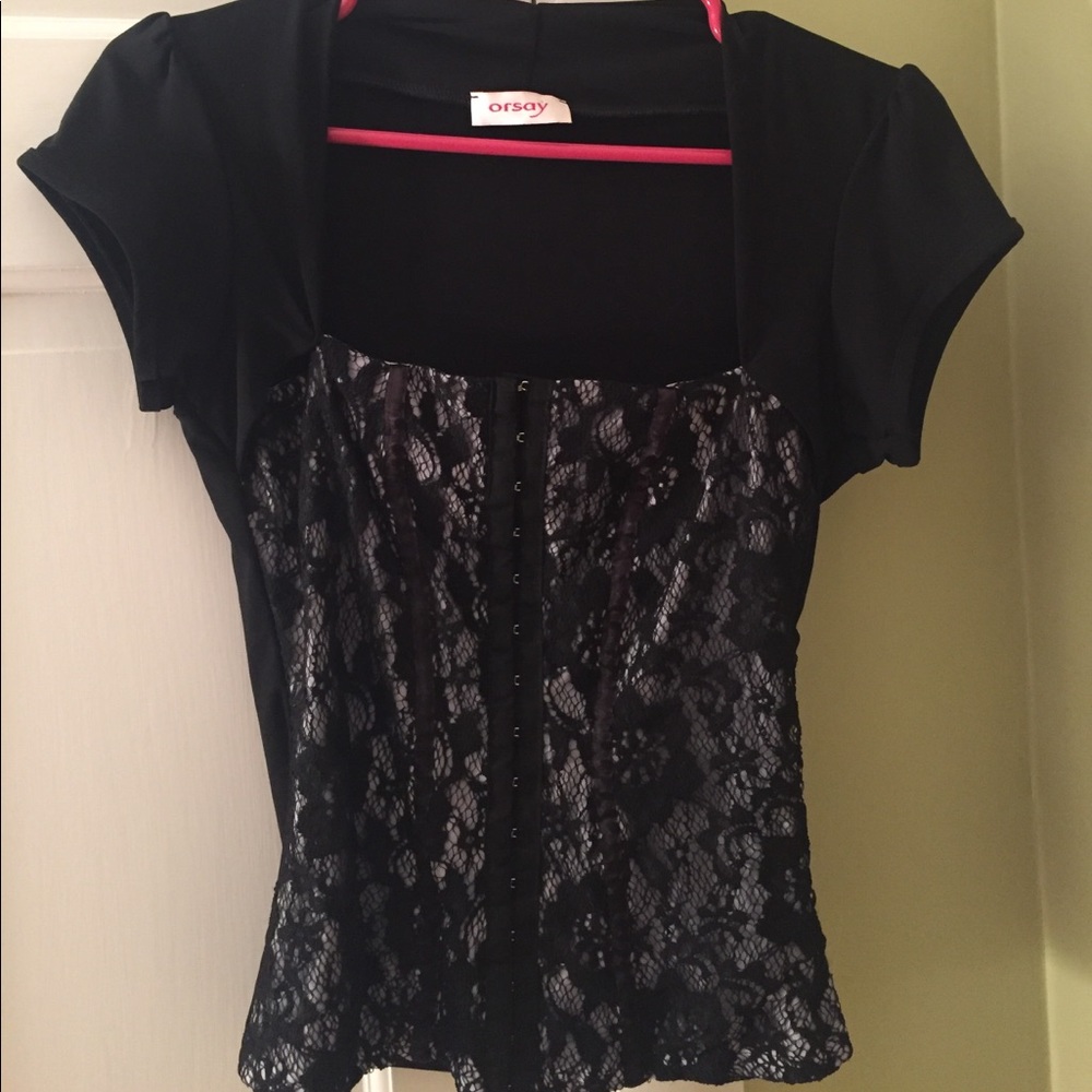 LIKE NEW - Corset -like black and grey top!