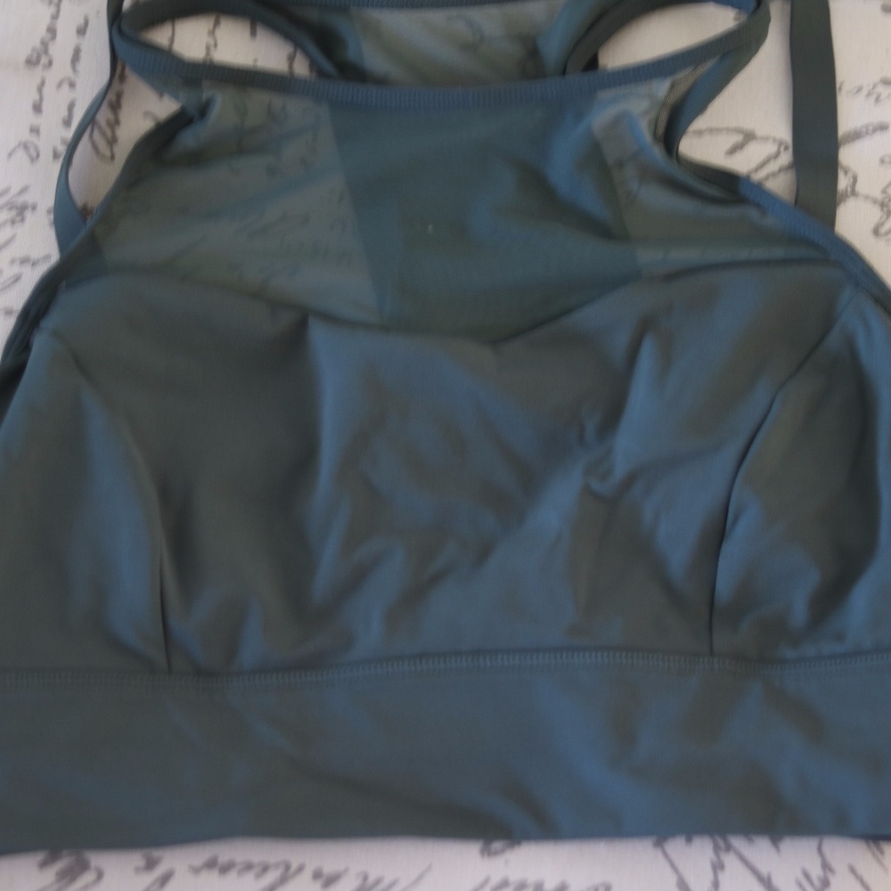 Lulu Lemon Brand New Sports Bra Size 12