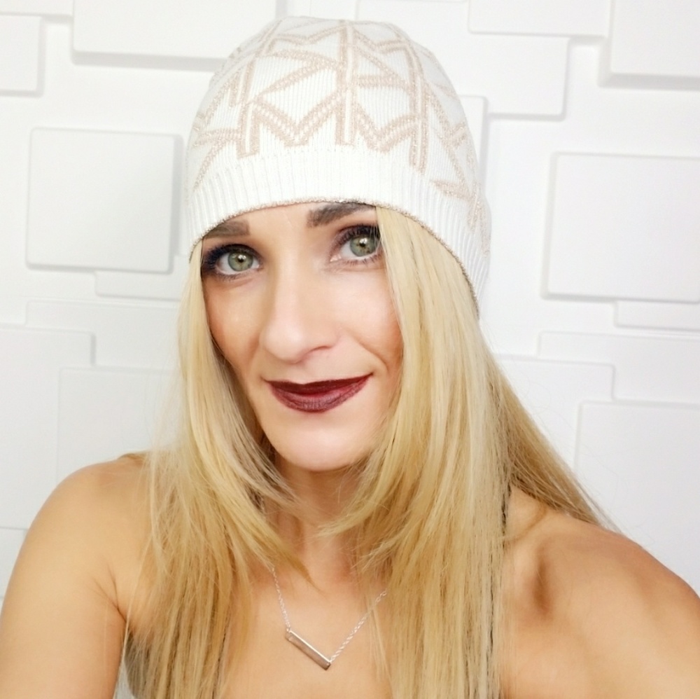 🎉SOLD OUT🎉MICHAEL KORS HAT-BEANIE CREAM-GOLD - Picture 3 of 4