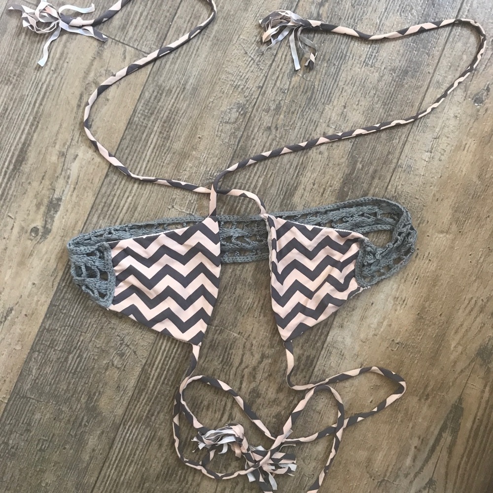 SMALL Acacia bikini top