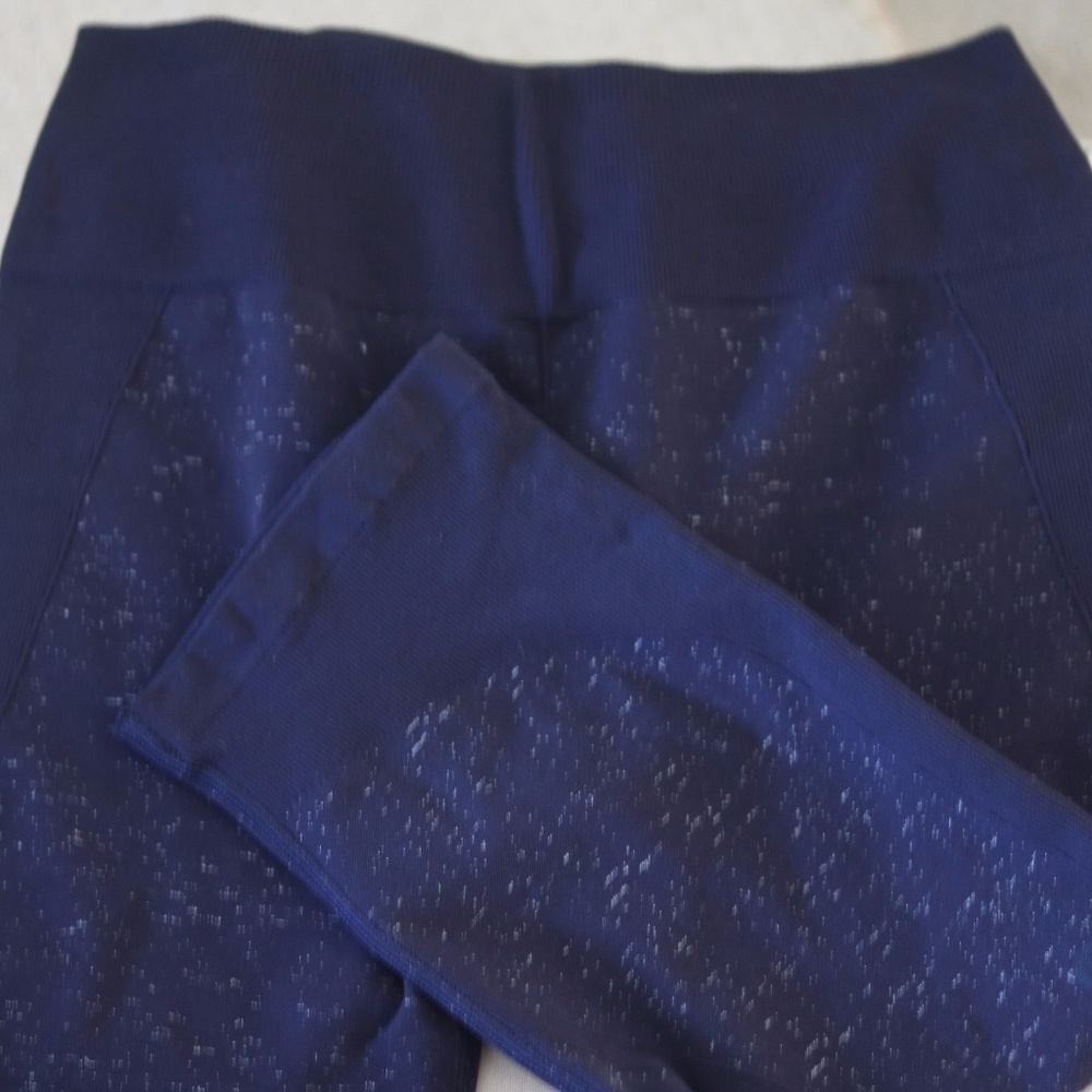 Brand new Lulu Lemon Capri Workout Pants, Size 10