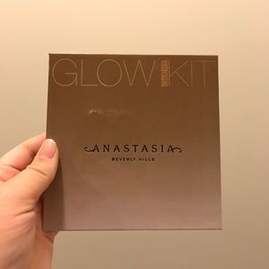 Anastasia Beverly Hills Sun Dipped Glow Kit