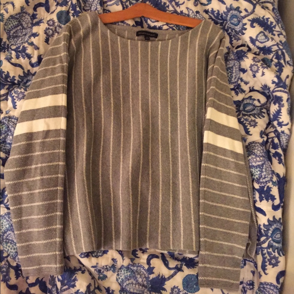 BANANA REPUBLIC grey striped sweater M