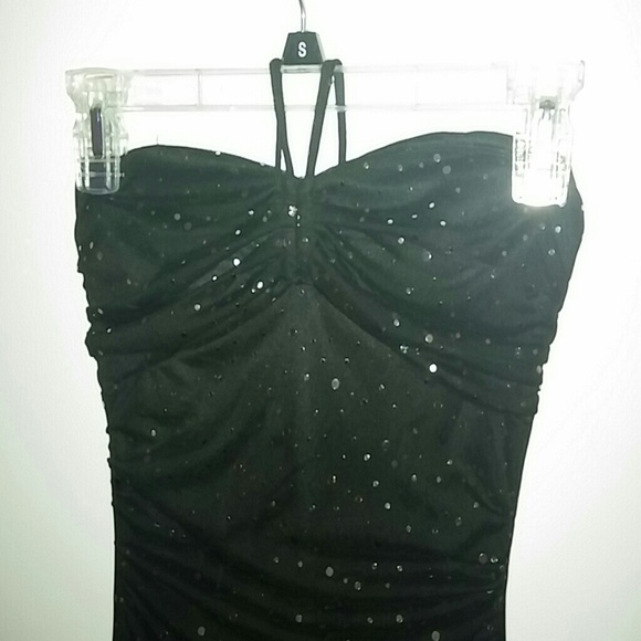 Black dress with sequins - Picture 2 of 4