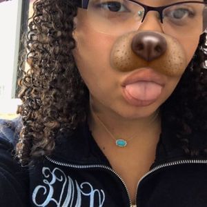 Meet your Posher, Emmy