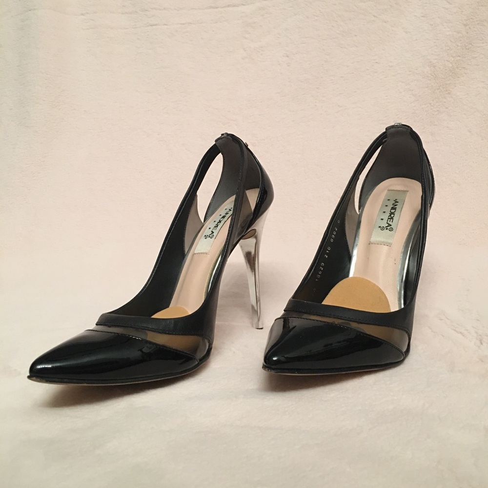 Black and Silver Andrea Pumps SIZE 8