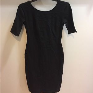 Lulu's black fitted pencil dress