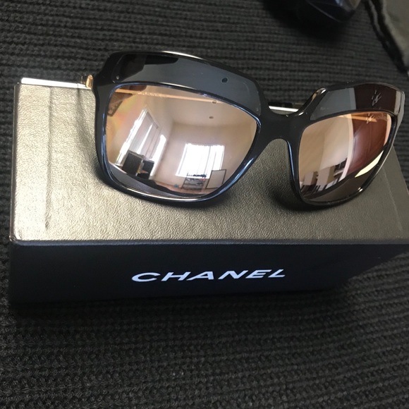 Chanel 5378 Authentic. Brand new with everything - Picture 4 of 7