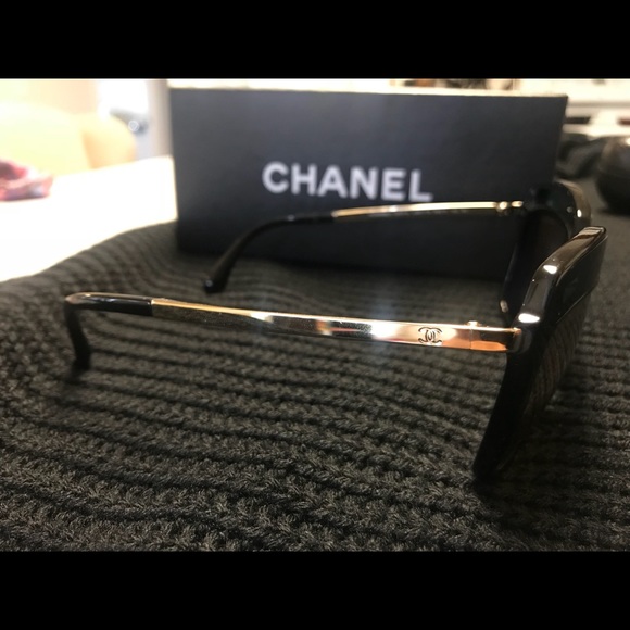 Chanel 5378 Authentic. Brand new with everything - Picture 6 of 7