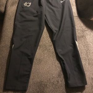 kd sweatsuit