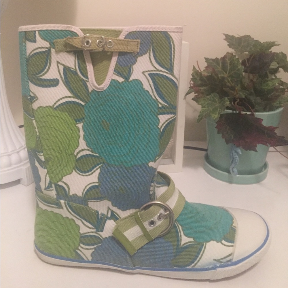 Cloth boot