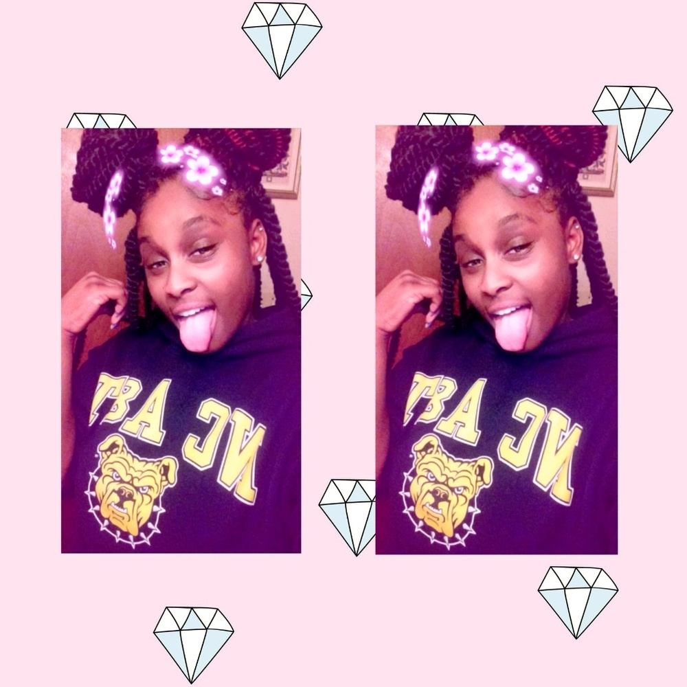 Meet your Posher, Makalah