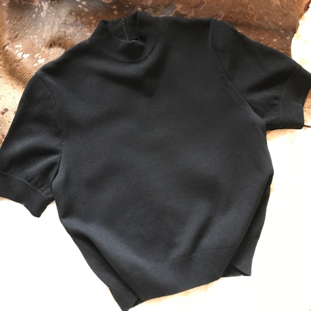 St John Collection Short Sleeve Top