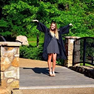 Meet your Posher, Hannah