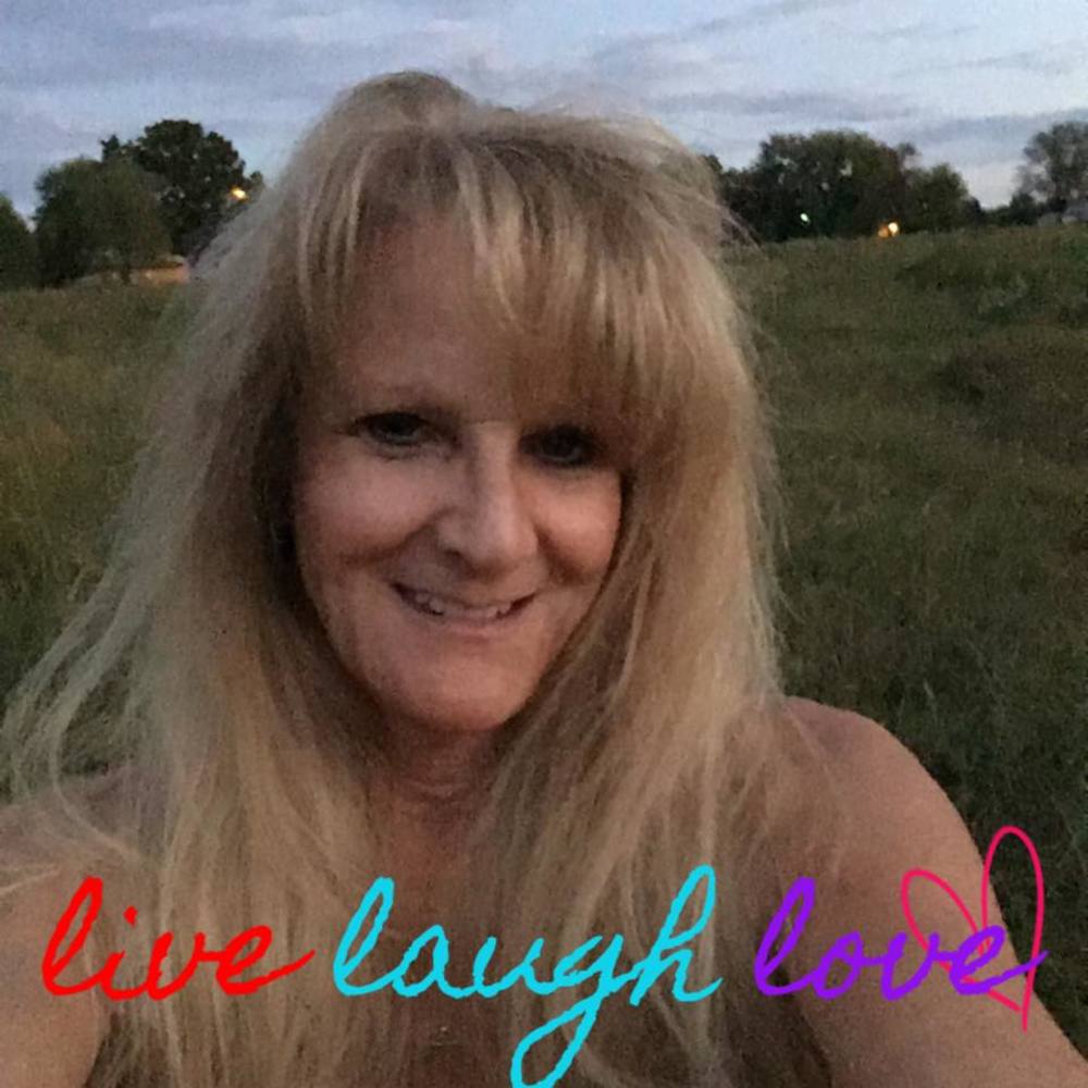 Meet your Posher, Lorri