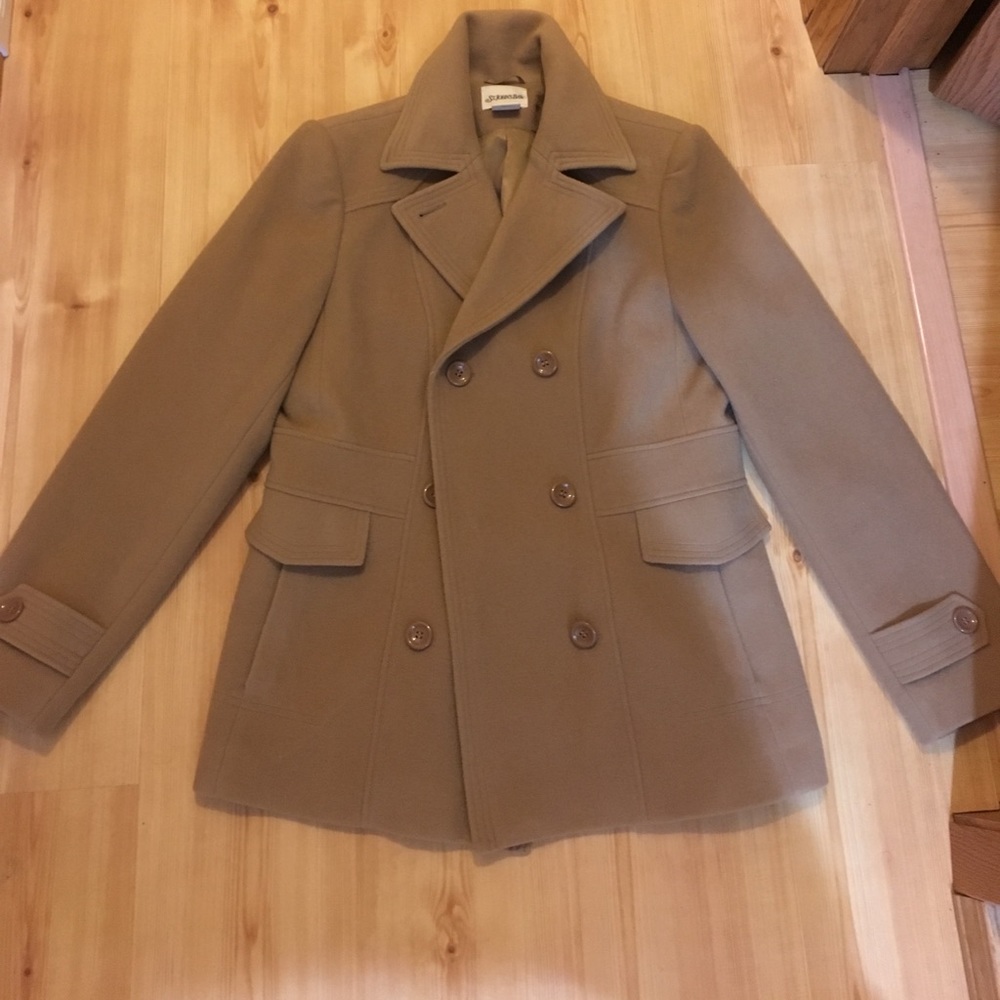 Super Cute Never Worn Coat