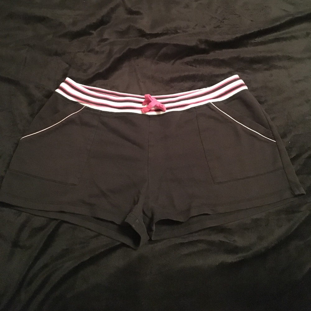 Shorts - Picture 1 of 2