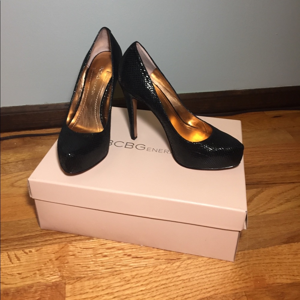 BCBG Black Heel Platforms Size 5