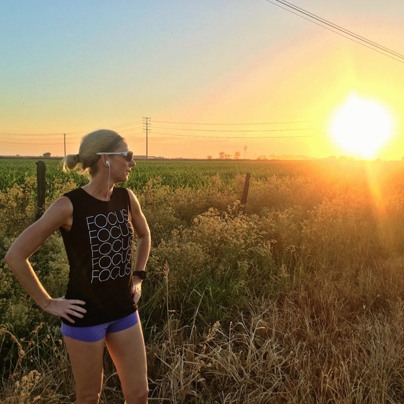 Oiselle Mac Rogas - Picture 1 of 3