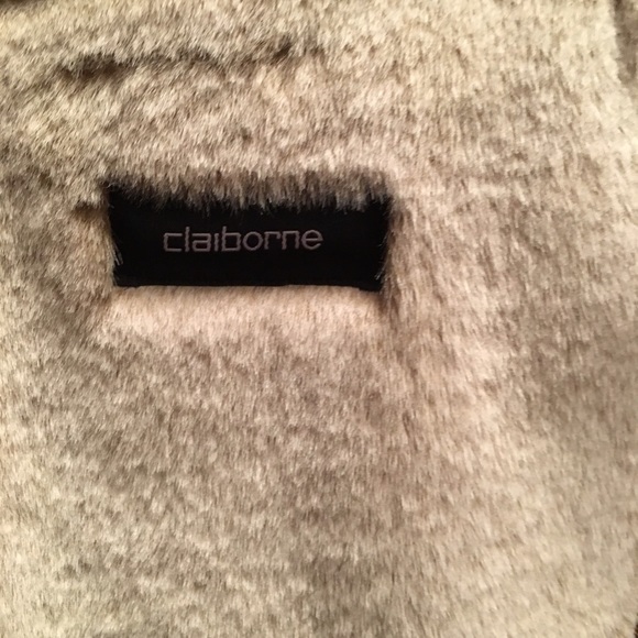 Fantastic Furry Winter Coat - Picture 7 of 7