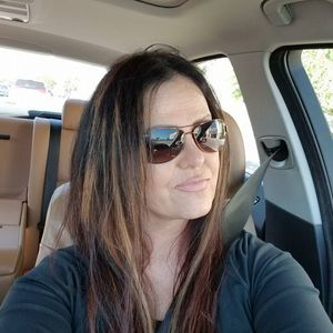 Meet your Posher, Teri