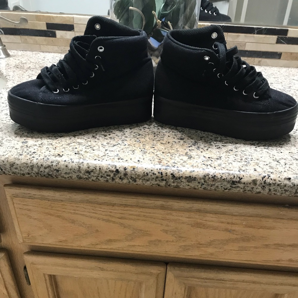 🖤JEFFREY CAMPBELL JC PLAY BLACK PLATFORM SNEAKERS