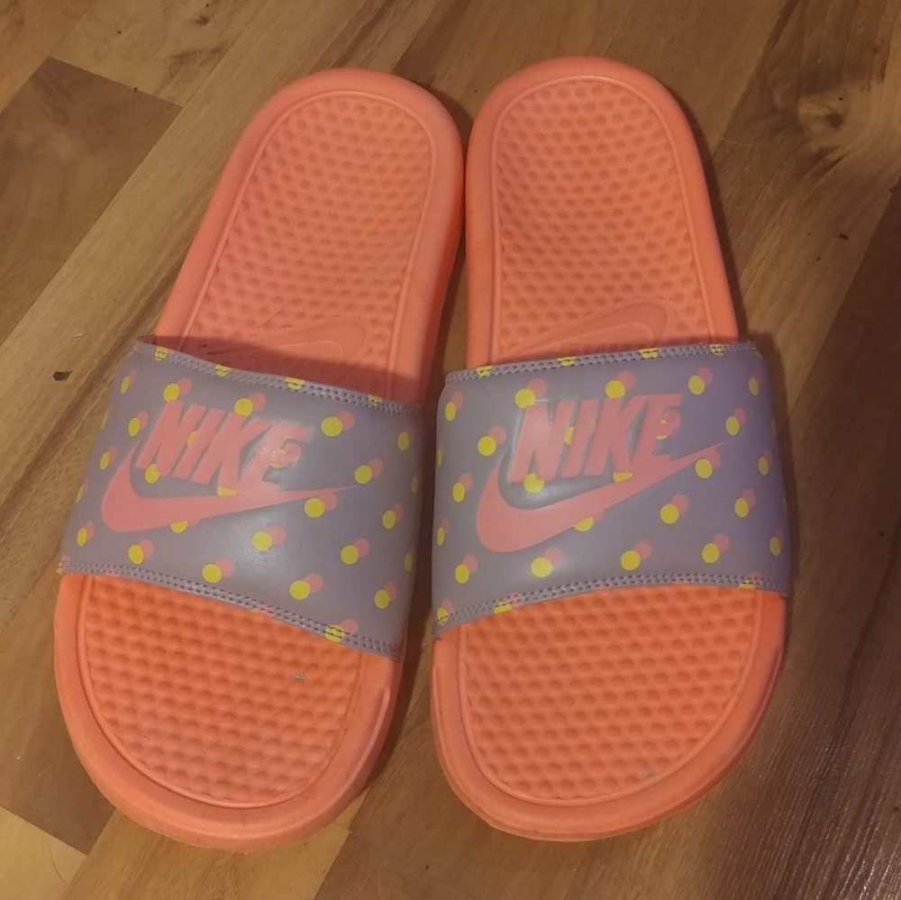 Flip flops