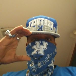 Meet your Posher, Bruce