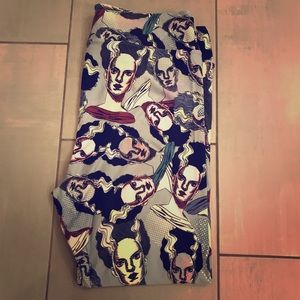 TC2 Bride of Frankenstein Halloween leggings