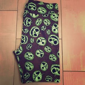 TC2 Halloween leggings