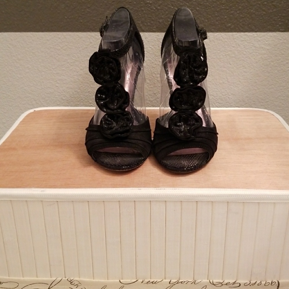 Steve Madden (SOLD) - Picture 2 of 3